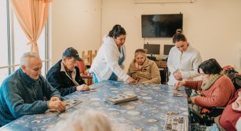 Frente al Coronavirus: Fundación Las Rosas entrega consejos para cuidar a las personas mayores