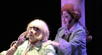 Obra de teatro "Preciosas y Ridículas" se presenta con éxito en Circo La Cuarta Estación
