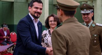 Carabineros distingue a funcionarios destacados por múltiples servicios