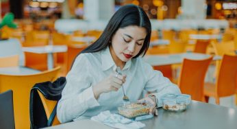 Consejos para que los trabajadores se alimenten de forma saludable y equilibrada durante su jornada laboral