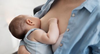 Mamá trabajadora: Técnicas para extraer y conservar la leche materna