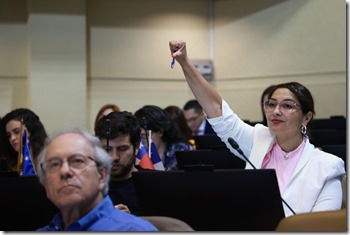 Valparaíso 15 de Noviembre  2024.
Sesión 104°, Sala.
Proyecto de ley, iniciado en mensaje, de Presupuestos para el Sector Público correspondiente al año 2025. Primer trámite constitucional. Informe de la Comisión de Especial Mixta de Presupuestos.
Discusión particular pendiente. 
Boletín No 17142-05. 
Fotografía:-  Johanna Zárate Pérez.