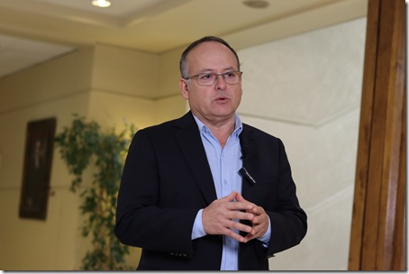 DIPUTADO BERNARDO SALINAS