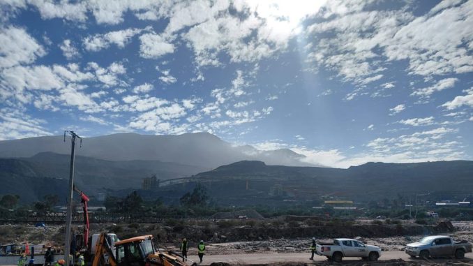Brigadas de CGE trabajando en terreno para mantener el suministro eléctrico en la región de Coquimbo durante el temporal.