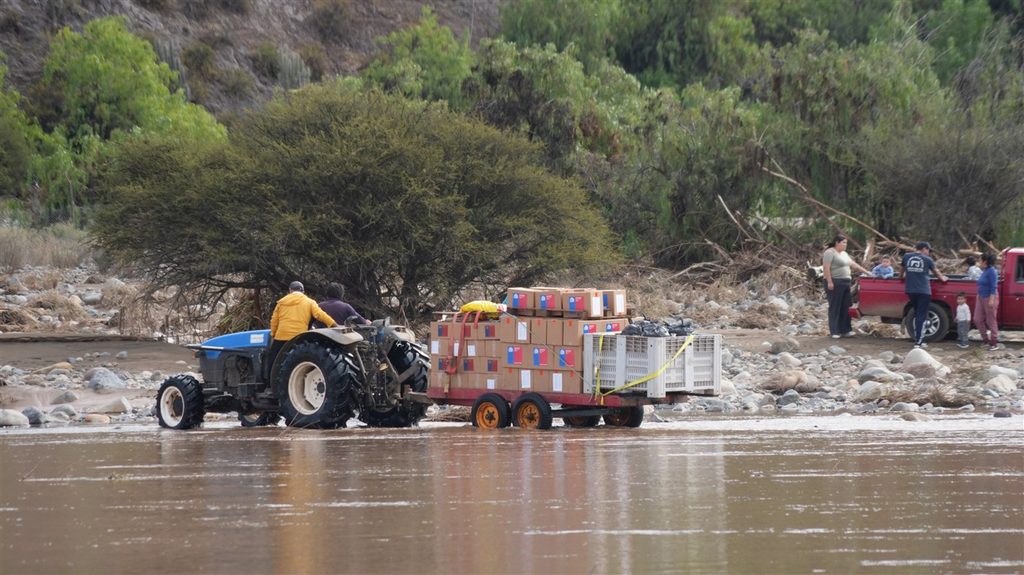 Seremi de Gobierno de Coquimbo supervisando las ayudas estatales tras los sistemas frontales
