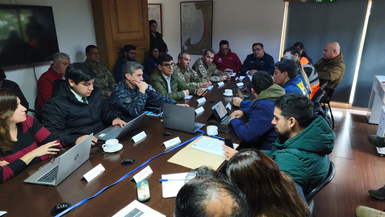 Autoridades regionales monitorean el sistema frontal en Coquimbo para coordinar la respuesta ante posibles cortes de caminos.