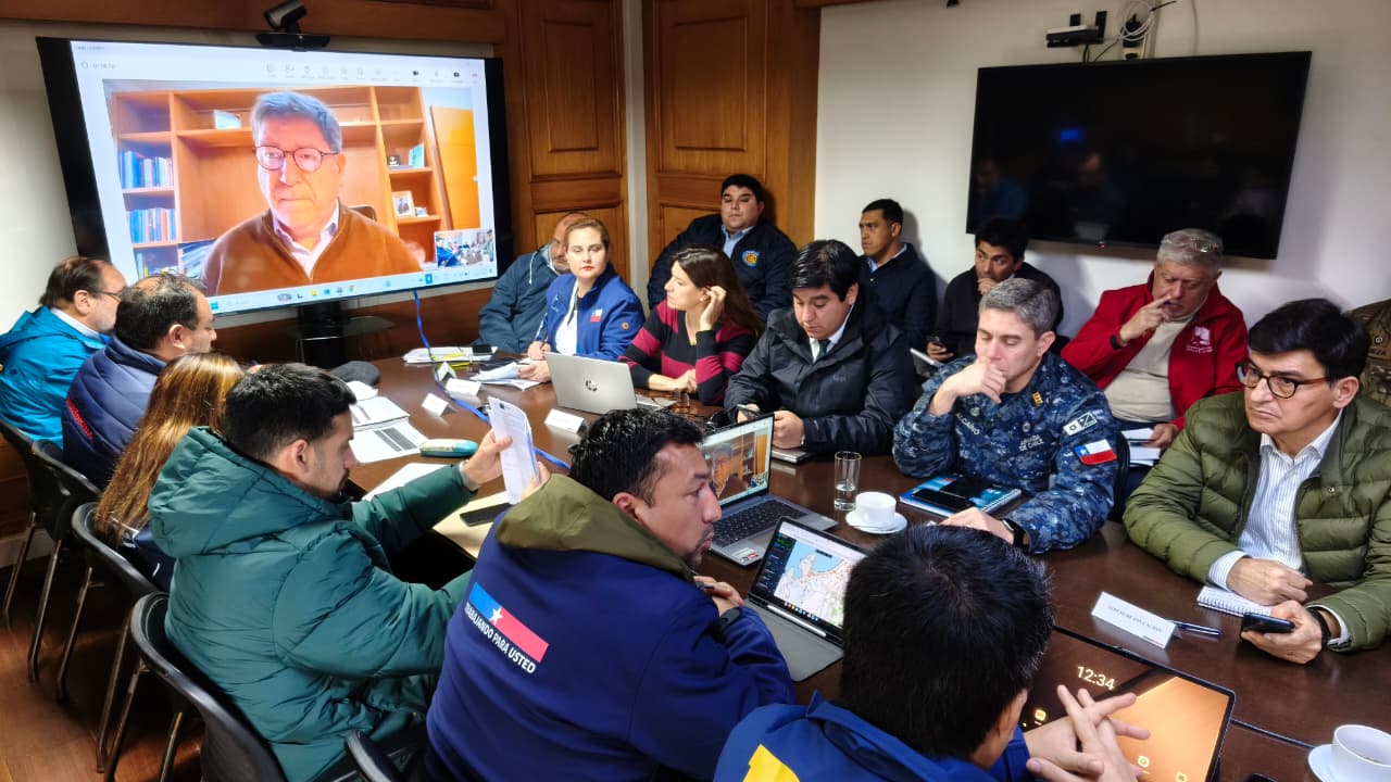 Autoridades regionales monitorean el sistema frontal en Coquimbo para coordinar la respuesta ante posibles cortes de caminos.