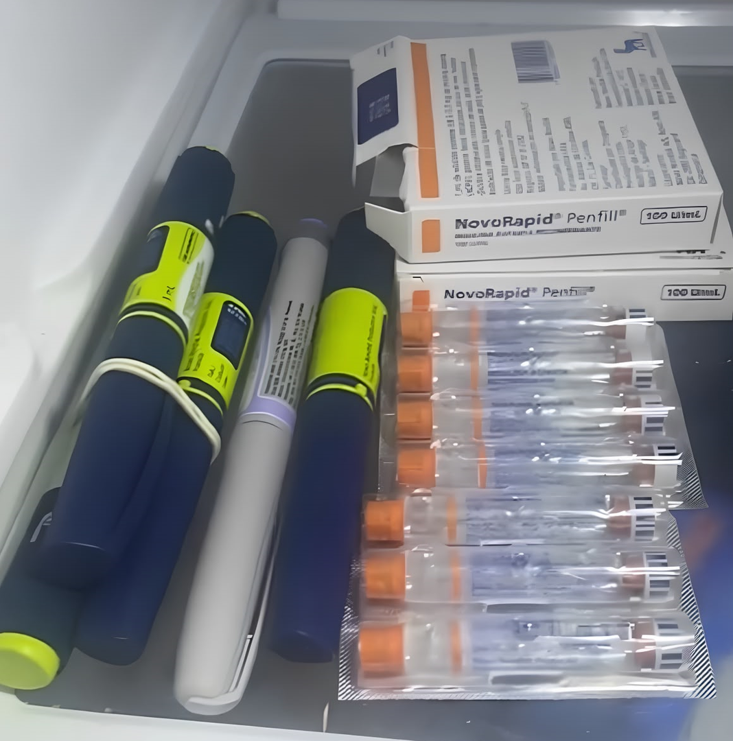 Autoridad de salud entregando recomendaciones a la comunidad frente a la llegada de un sistema frontal con lluvias y frío.