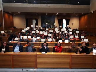 Ceremonia de graduación de funcionarios municipales de La Serena tras finalizar el diplomado del programa LIDERA