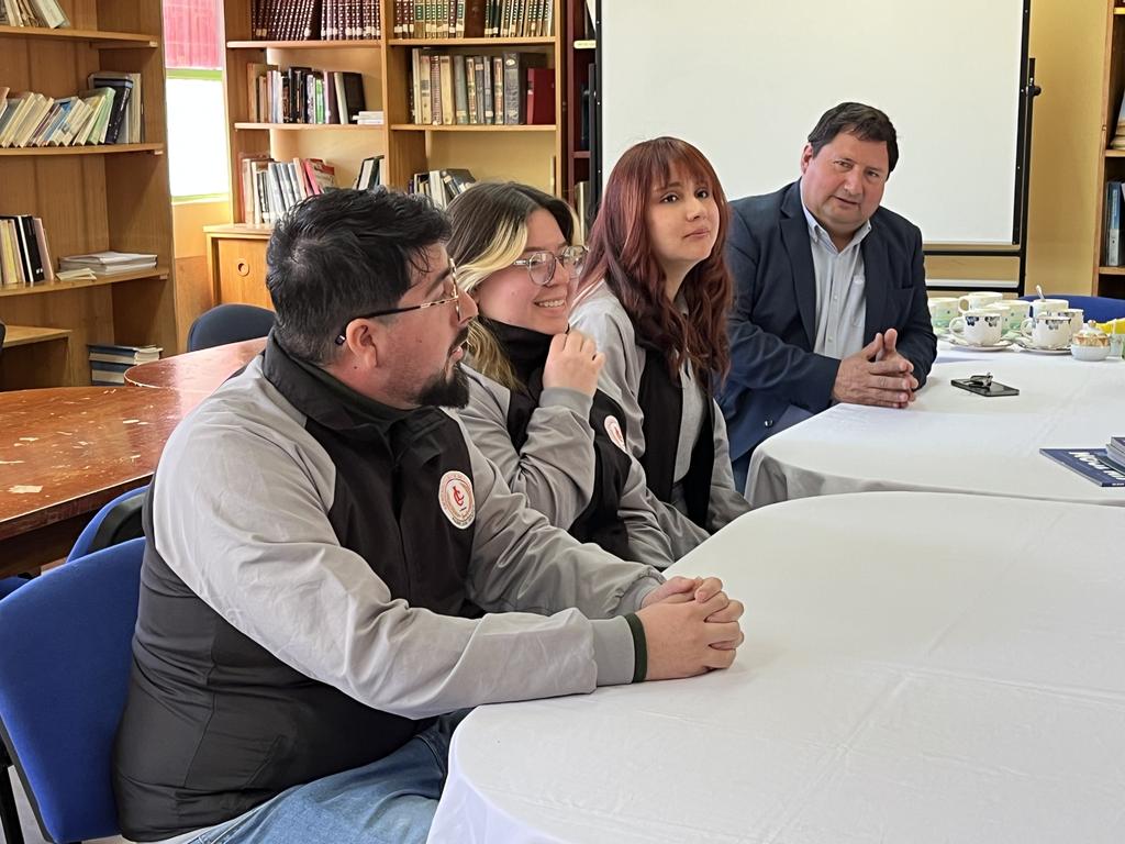 Estudiantes del Liceo Polivalente Padre José Herde Pohler de Canela seleccionadas para la Feria Antártica Escolar 2026