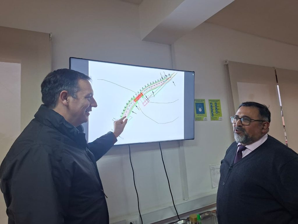 Obras de reparación en el Puente El Arrayán tras daños por sistema frontal en el Valle de Elqui