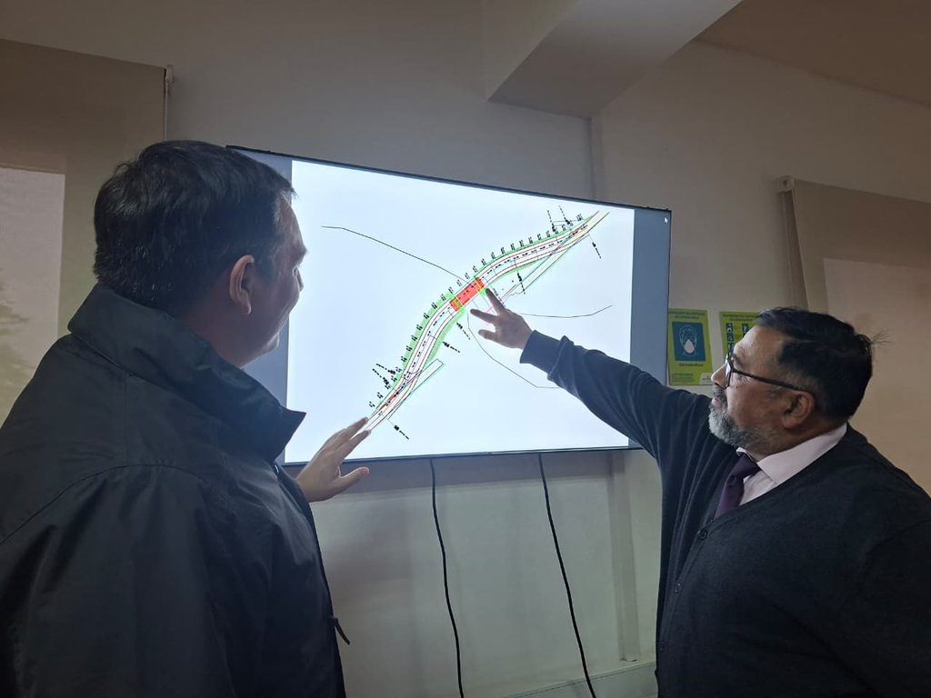 Obras de reparación en el Puente El Arrayán tras daños por sistema frontal en el Valle de Elqui