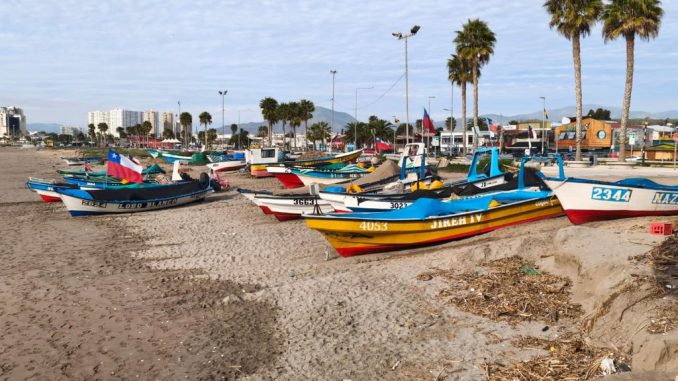 Ceremonia de entrega del Cupón Pesca Artesanal a trabajadores del mar en la Región de Coquimbo