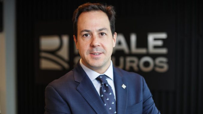 Oficina de Reale Seguros en Chile destacando su buen comportamiento en el ranking de Sernac