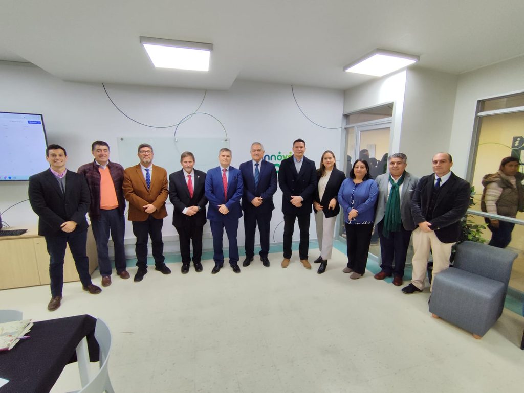 Rectores de Santo Tomás La Serena y UNSTA Tucumán reunidos para fomentar la colaboración universitaria