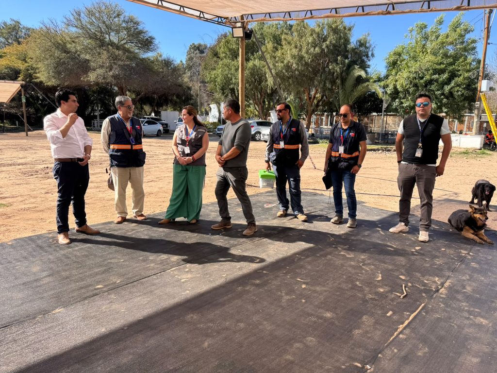 Autoridades sanitarias y municipales inspeccionan el recinto de Los Peñones en Ovalle para las Fiestas Patrias