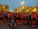 Corredores participando en la primera edición de la Maratón 42K en las calles de La Serena