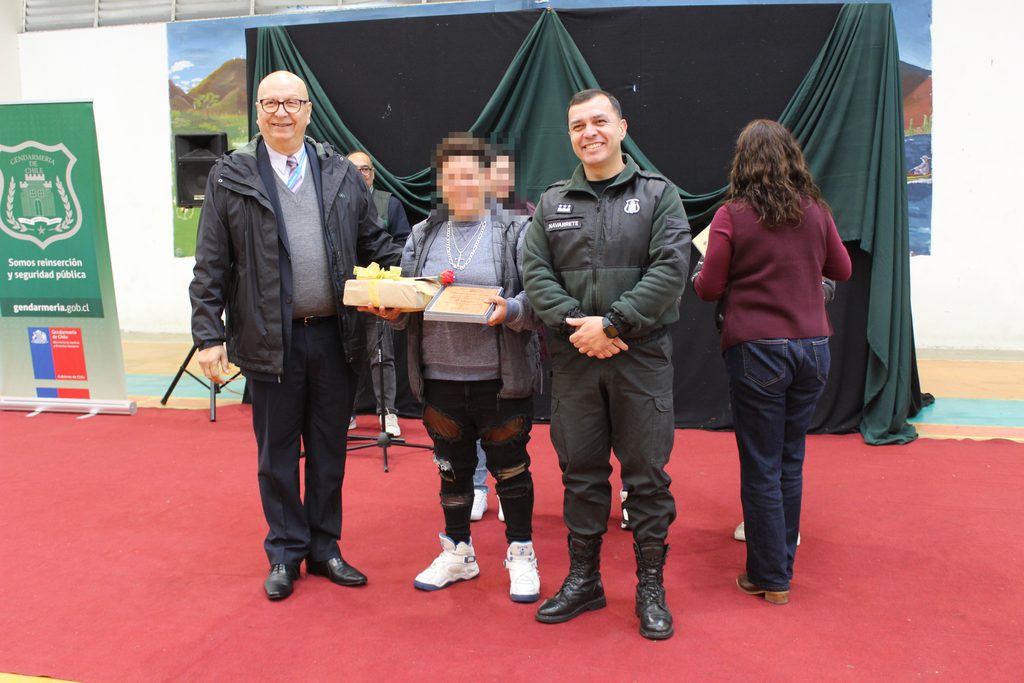 Ceremonia de premiación de concurso literario para mujeres en Complejo Penitenciario La Serena