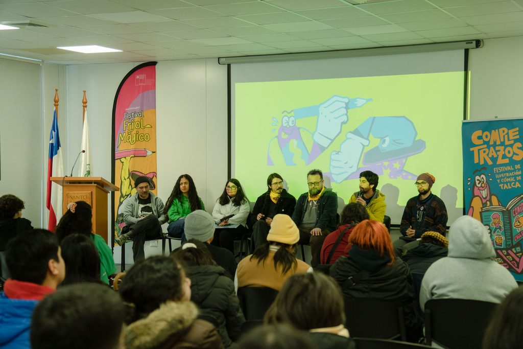 Artistas y docentes participando en el seminario de ilustración del Festival Completrazos 2026 en Talca