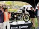 Motocicleta Royal Enfield donada en el campeonato de golf benéfico de la Fundación Niño y Patria