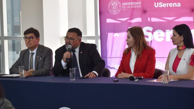 Estudiantes y familias disfrutando del Festival de Ciencia y Tecnología en La Serena 2026.