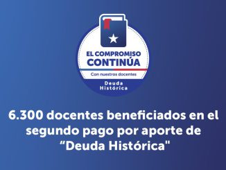 Profesores de la Región de Coquimbo recibiendo el pago de la deuda histórica docente