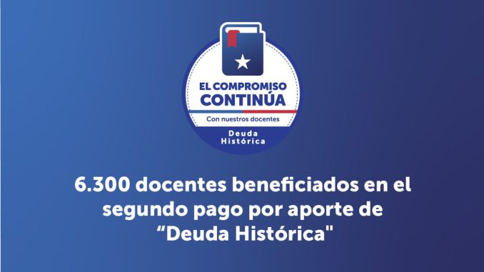 Profesores de la Región de Coquimbo recibiendo el pago de la deuda histórica docente
