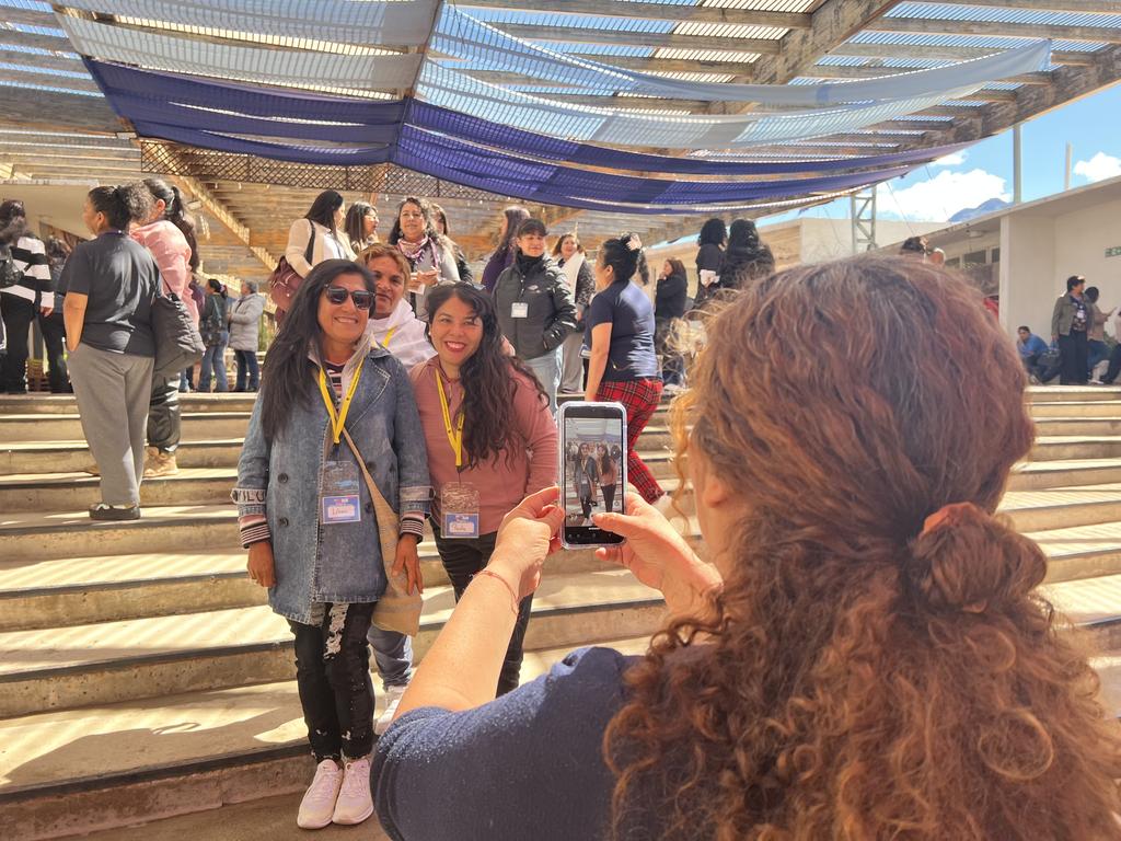 Participantes del Programa Mujeres Jefas de Hogar reunidas en el encuentro provincial en Monte Patria