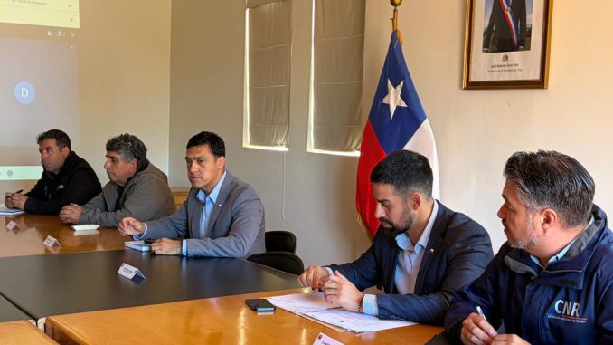 Autoridades regionales y agricultores inspeccionan canales de riego afectados por las lluvias en Coquimbo