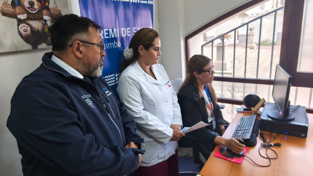 Autoridades regionales presentando la nueva plataforma digital para agilizar la certificación de discapacidad en Coquimbo.