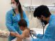 Personal de salud llamando a reforzar la prevención y vacunación contra el coqueluche