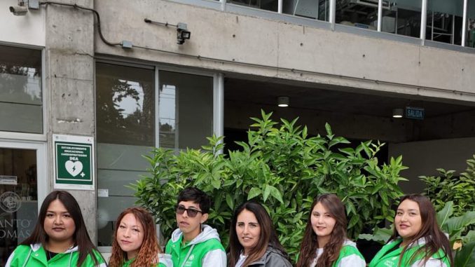 Estudiantes de Santo Tomás en el proceso de admision 2027 con acreditacion de excelencia