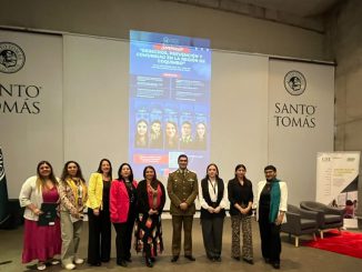 Participantes del seminario de prevencion de violencias de genero organizado por SernamEG y la Universidad Santo Tomas en Coquimbo